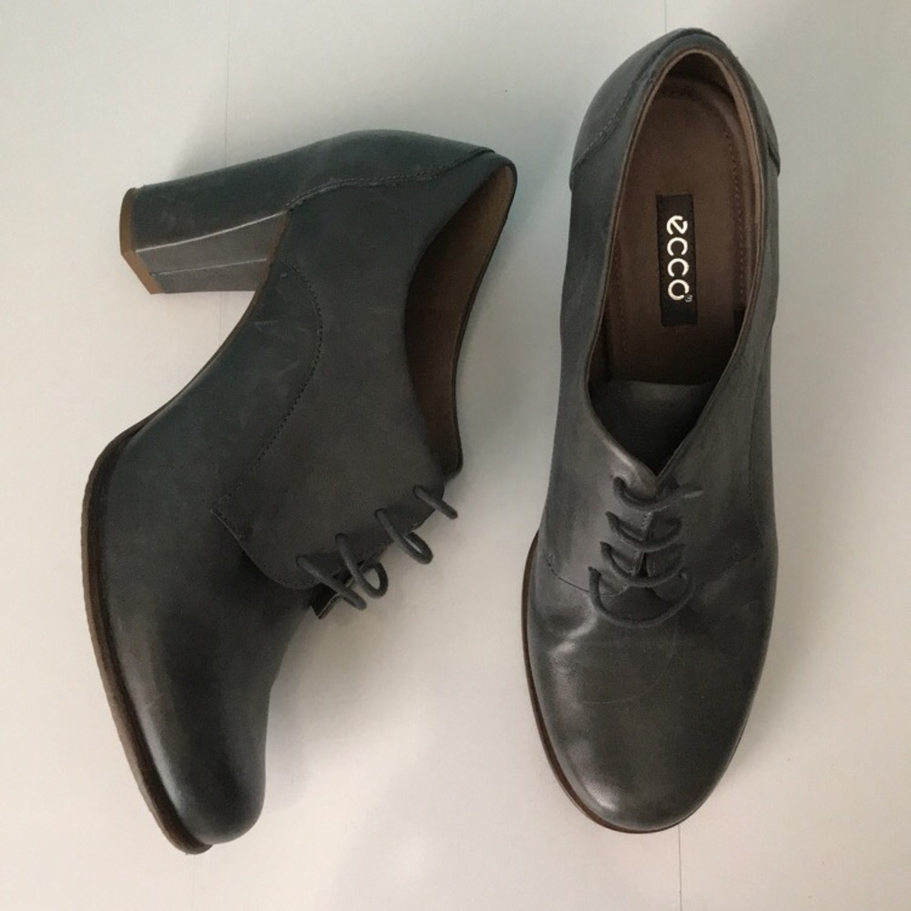 Brand New Ecco Pretoria Oxford Heels Blue-Gray